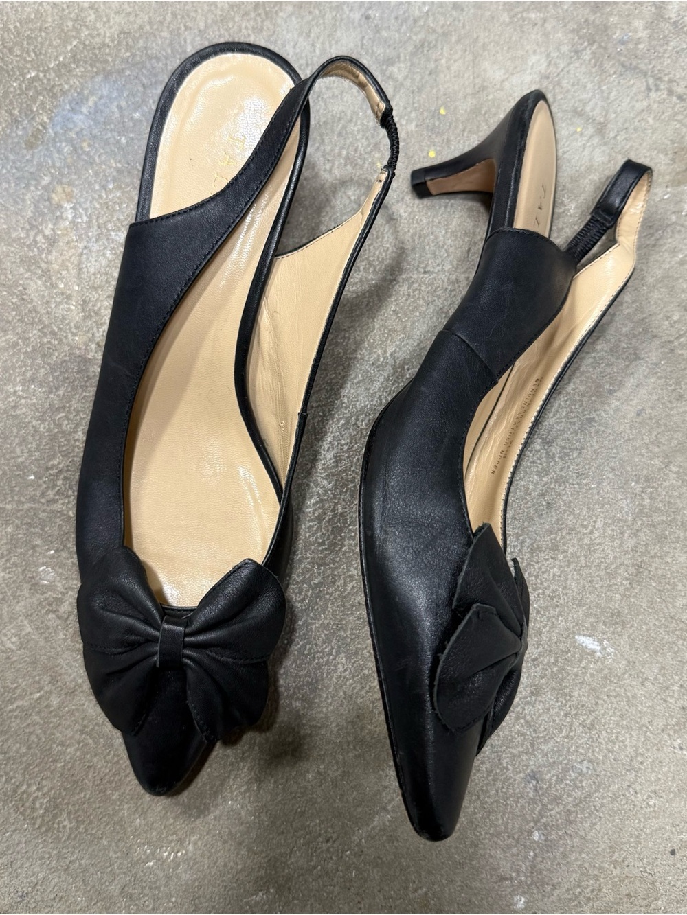 Genuine Leather Talbots bow slingback heels